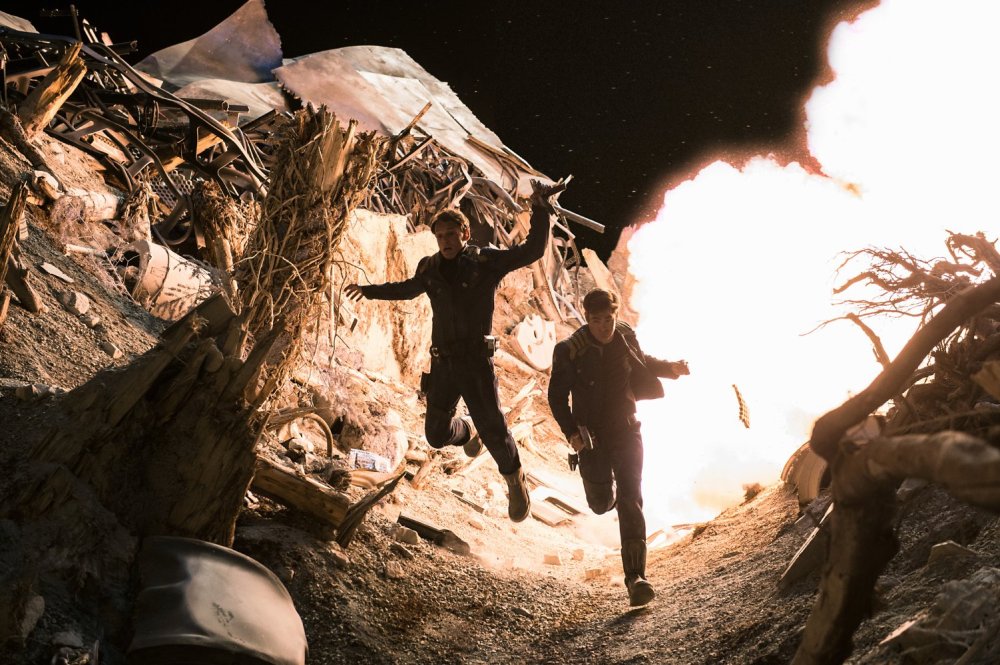 MV5BMjA5MjA4NDE3M15BMl5BanBnXkFtZTgwOTk1NDQ0OTE@._V1_SY1000_CR0,0,1502,1000_AL_