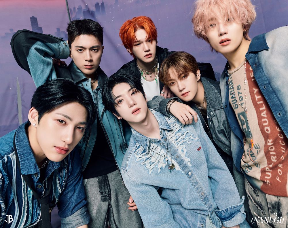 JUST B have just released their fourth mini-album, [÷ (NANUGI)] / Image © Bluedot Entertainment 