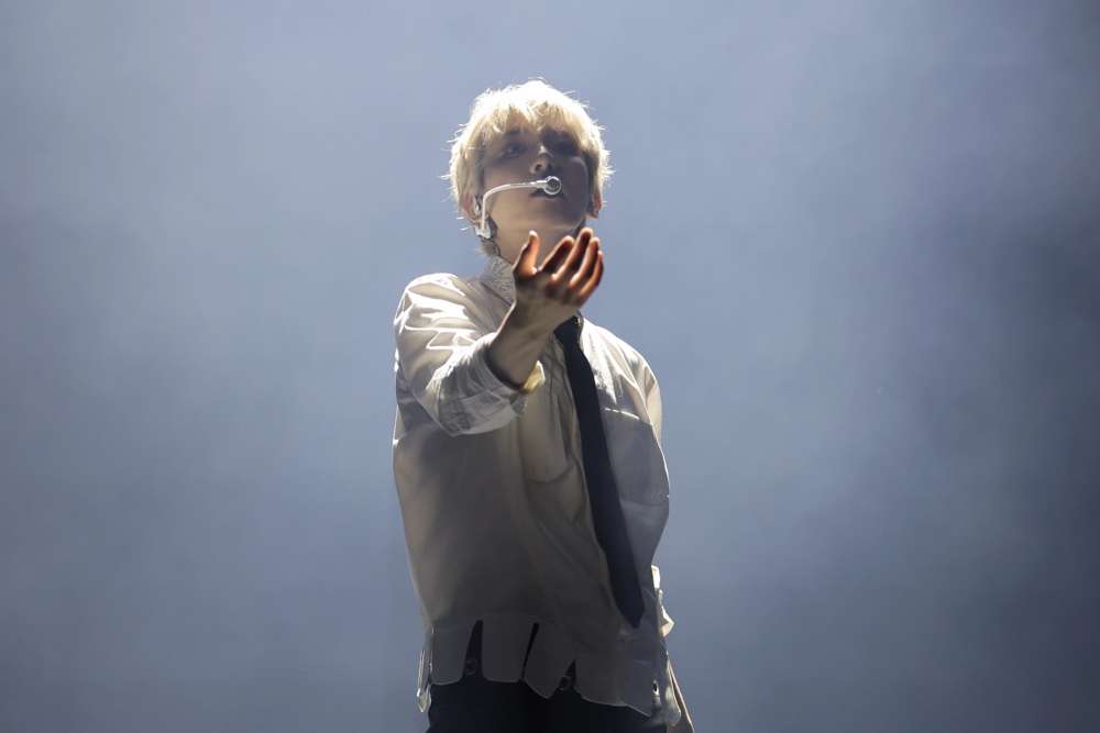 Baekhyun in London: A Powerful and Passionate Performance on the
