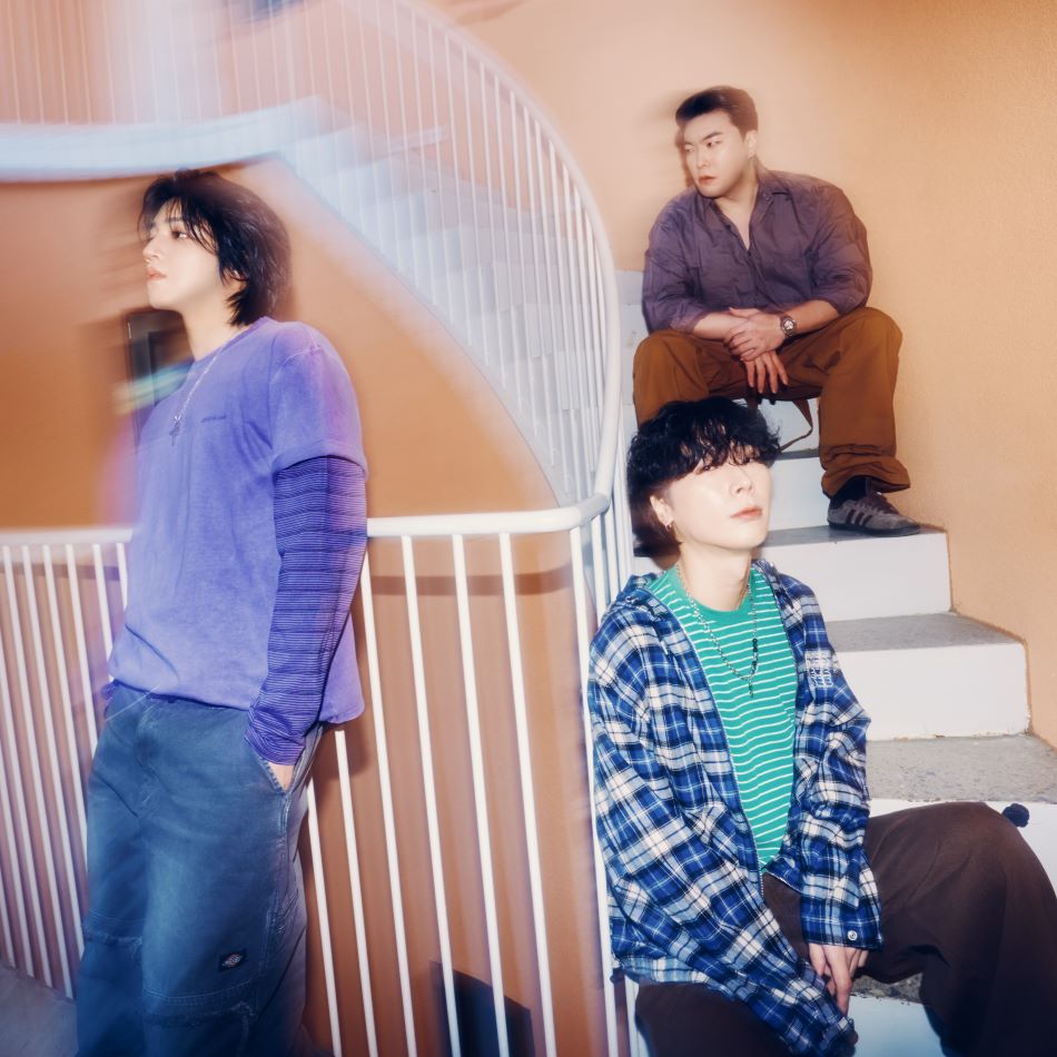 KIK shines on their second EP, "LOW KIK" / Image courtesy of MPMG MUSIC